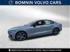 2024 Volvo S60 B5 Plus Dark Theme