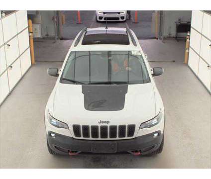 2020 Jeep Cherokee Trailhawk 4X4 is a White 2020 Jeep Cherokee Trailhawk SUV in Wentzville MO