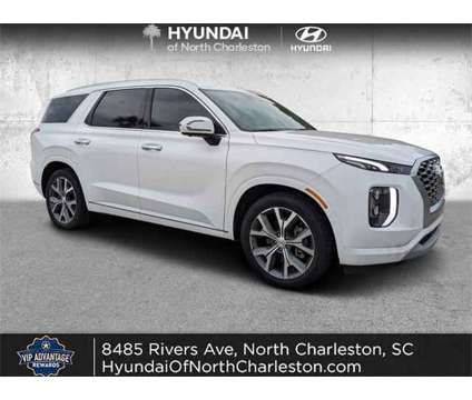 2022 Hyundai Palisade Limited is a White 2022 SUV in Charleston SC