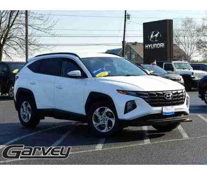 2022 Hyundai Tucson SEL is a White 2022 Hyundai Tucson SUV in Plattsburgh NY