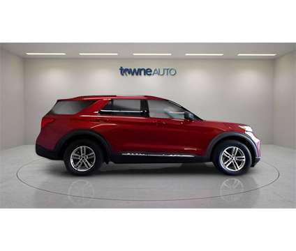2021 Ford Explorer XLT is a Red 2021 Ford Explorer XLT SUV in Orchard Park NY