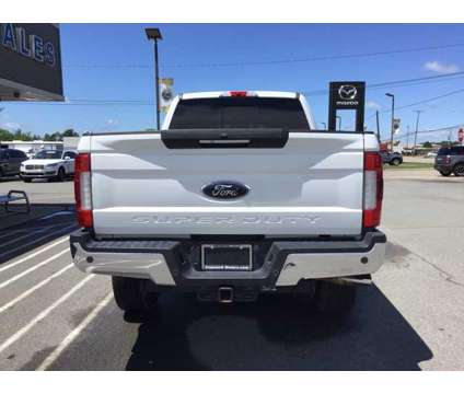 2019 Ford F-250SD Lariat is a White 2019 Ford F-250 Lariat Truck in Russellville AR