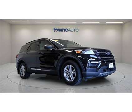 2020 Ford Explorer XLT is a Black 2020 Ford Explorer XLT SUV in Orchard Park NY