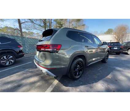 2024 Volkswagen Atlas 2.0T Peak Edition SEL is a Green 2024 Volkswagen Atlas SUV in Newport News VA