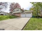 2172 Paxton Dr, Harrisburg, PA 17110