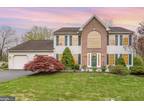 338 Rosecliff Dr, Douglassville, PA 19518