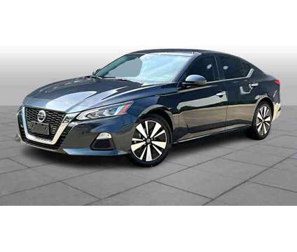 2022UsedNissanUsedAltimaUsedSedan is a Blue 2022 Nissan Altima Car for Sale in Stafford TX