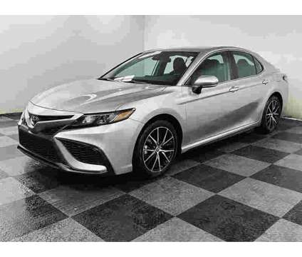 2021UsedToyotaUsedCamryUsedAuto (Natl) is a Silver 2021 Toyota Camry Car for Sale in Brunswick OH