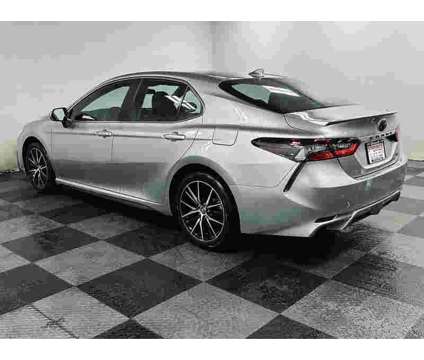 2021UsedToyotaUsedCamryUsedAuto (Natl) is a Silver 2021 Toyota Camry Car for Sale in Brunswick OH