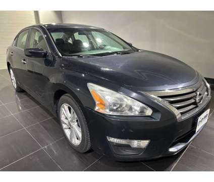 2013 Nissan Altima 2.5 SV is a Blue 2013 Nissan Altima 2.5 Trim Car for Sale in Madison WI