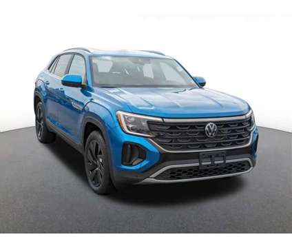2024 Volkswagen Atlas Cross Sport 2.0T SE w/Technology is a Blue 2024 Volkswagen Atlas Car for Sale in Utica, NY NY