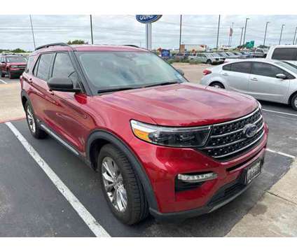 2020 Ford Explorer Xlt is a Red 2020 Ford Explorer XLT Car for Sale in Georgetown TX