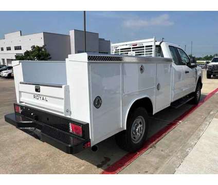 2024 Ford Super Duty F-250 SRW XL is a White 2024 Ford Car for Sale in Georgetown TX