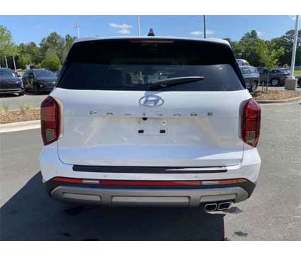 2023 Hyundai Palisade Limited is a White 2023 SUV in Fort Mill SC