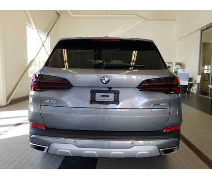 2025 BMW X5 xDrive40i is a Grey 2025 BMW X5 4.8is SUV in Westbrook ME