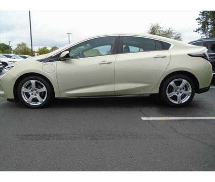 2017 Chevrolet Volt LT is a Green 2017 Chevrolet Volt LT Car for Sale in Salem OR