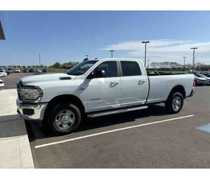 2022 Ram 2500 Big Horn Crew Cab 4x4 8' Box is a White 2022 RAM 2500 Model Big Horn Truck in Chillicothe OH