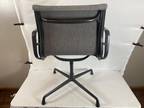 Herman Miller Eames Chair - Aluminum Outdoor Group Chair Charles and Ray (Gray)