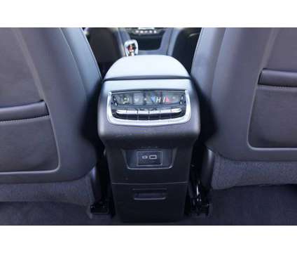 2020 Cadillac XT6 AWD Premium Luxury is a Silver 2020 SUV in Hartford CT