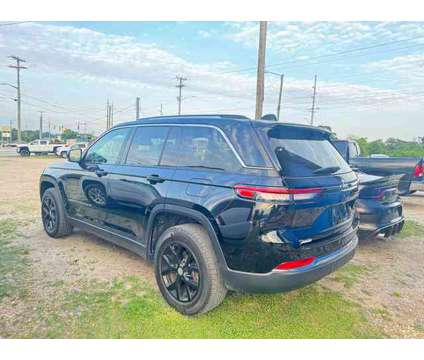 2022 Jeep Grand Cherokee for sale is a Black 2022 Jeep grand cherokee Car for Sale in Fayetteville NC