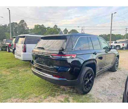 2022 Jeep Grand Cherokee for sale is a Black 2022 Jeep grand cherokee Car for Sale in Fayetteville NC