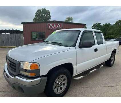 2006 GMC Sierra 1500 Extended Cab for sale is a White 2006 GMC Sierra 1500 Extended Cab Car for Sale in Fayetteville AR