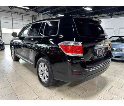 2011 Toyota Highlander for sale is a Black 2011 Toyota Highlander Car for Sale in Downers Grove IL
