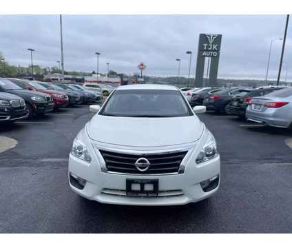 2015 Nissan Altima for sale is a White 2015 Nissan Altima 2.5 Trim Car for Sale in Omaha NE