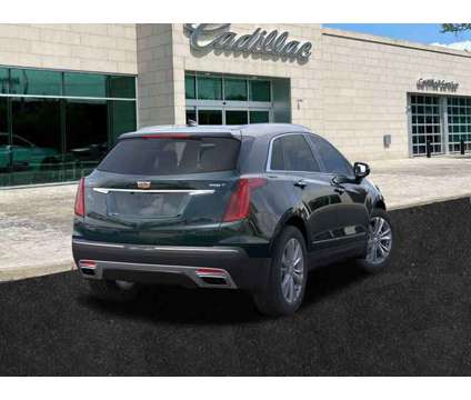 2024 Cadillac XT5 Premium Luxury is a Green 2024 Cadillac XT5 Premium Luxury SUV in Albany NY