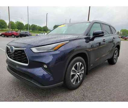 2022 Toyota Highlander Hybrid XLE is a 2022 Toyota Highlander Hybrid XLE Hybrid in Clanton AL