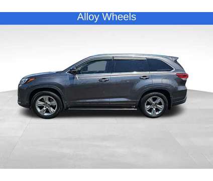 2019UsedToyotaUsedHighlander is a Grey 2019 Toyota Highlander Car for Sale in Decatur AL