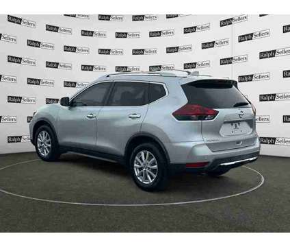 2019UsedNissanUsedRogueUsedFWD is a Silver 2019 Nissan Rogue Car for Sale in Gonzales LA