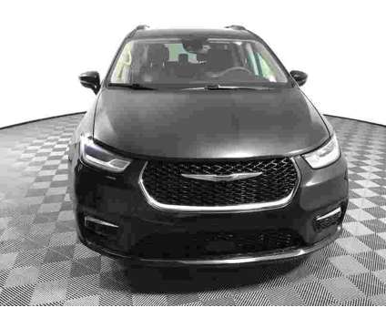 2022UsedChryslerUsedPacificaUsedFWD is a Black 2022 Chrysler Pacifica Car for Sale in Shelbyville IN