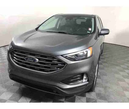2022UsedFordUsedEdgeUsedAWD is a Grey 2022 Ford Edge Car for Sale in Shelbyville IN