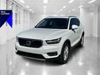 2021 Volvo XC40 Momentum