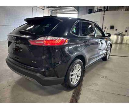 2022 Ford Edge SEL is a Black 2022 Ford Edge SEL SUV in Wisconsin Rapids WI