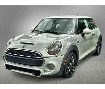 2016 MINI Cooper S Base is a Silver, White 2016 Mini Cooper S Base Car for Sale in Pittsburgh PA