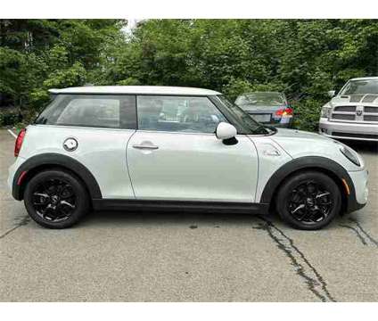 2016 MINI Cooper S Base is a Silver, White 2016 Mini Cooper S Base Car for Sale in Pittsburgh PA
