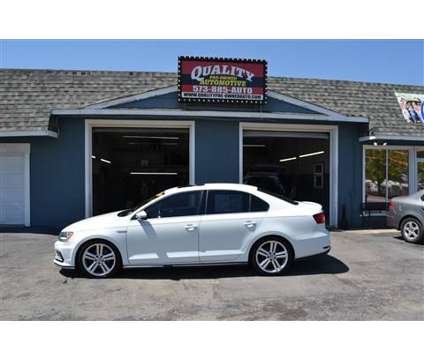 Used 2016 VOLKSWAGEN JETTA For Sale is a White 2016 Volkswagen Jetta 2.5 Trim Car for Sale in Cuba MO