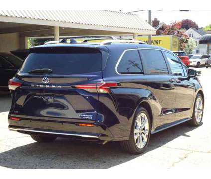 2022 Toyota Sienna Platinum is a Blue, Brown, Silver 2022 Toyota Sienna Car for Sale in Chambersburg PA