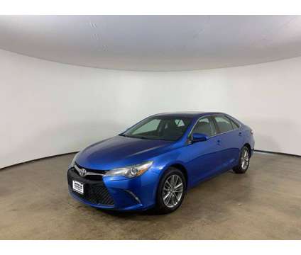 2017 Toyota Camry SE is a Blue 2017 Toyota Camry SE Car for Sale in Peoria IL