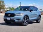 2022 Volvo XC40 R-Design