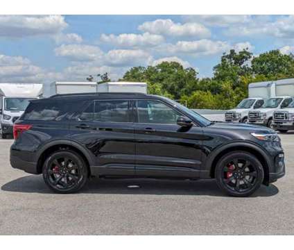 2024 Ford Explorer ST is a Black 2024 Ford Explorer Car for Sale in Sarasota FL