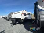 2022 Forest River Forest River RV Wildwood X-Lite 273QBXL 33ft