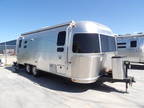 2014 Airstream International Signature 25FB 25ft