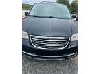 2013 Chrysler town & country Blue, 111K miles