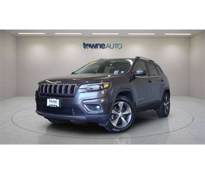 2019 Jeep Cherokee Limited is a Grey 2019 Jeep Cherokee Limited SUV in Orchard Park NY