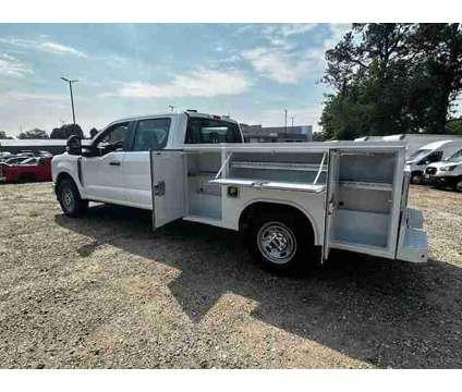 2024 Ford F-250SD XL is a White 2024 Ford F-250 XL Truck in Bogart GA