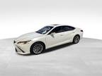 2022 Lexus ES 300h Ultra Luxury