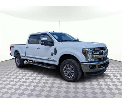 2018 Ford F-250SD Lariat is a White 2018 Ford F-250 Lariat Truck in Lake City FL